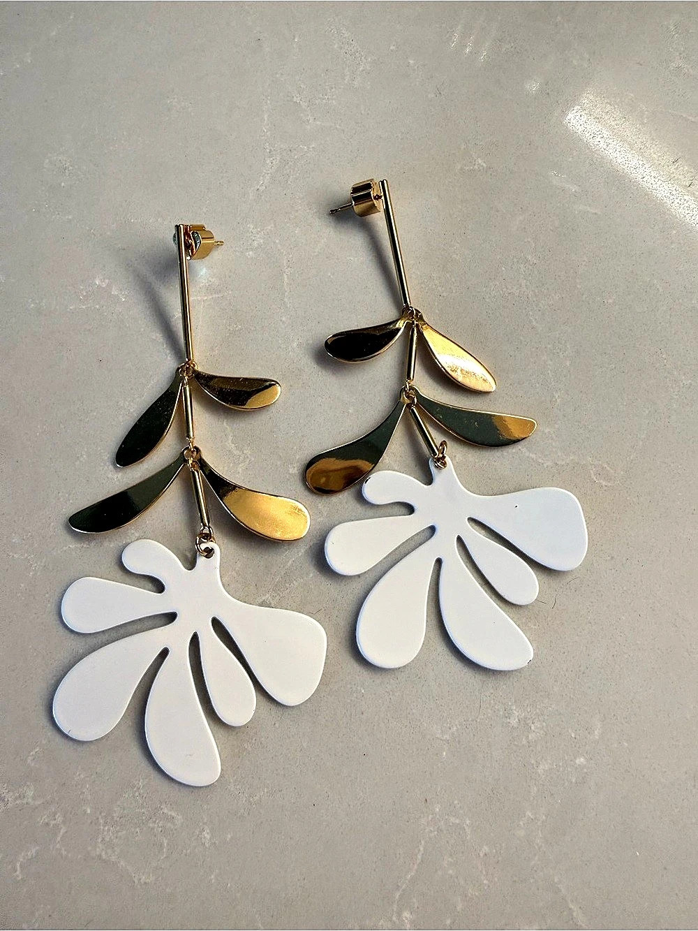 KATE SPADE Floral Statement Drop Earrings in White & Gold